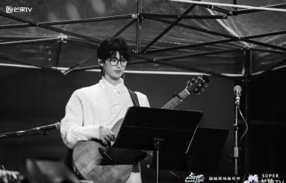 海外华人轻松解锁大陆影音限制:告别卡顿畅享精彩内容